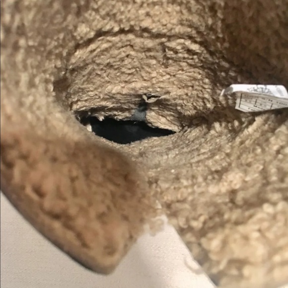 UGG Leather Winter Boots - Picture 4 of 5